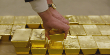 Gold price today, Tuesday, February 17: Gold opens below $5,000 again
