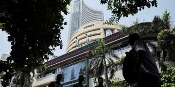 Tighter Indian capital market lending rules hit brokerage shares