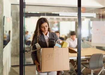 The AI Wave is Reshaping Global Employment – No Industry Left Untouched